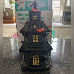 BRAND NEW PIER 1 IMPORT HALLOWEEN HAUNTED HOUSE CERAMIC COOKIE JAR